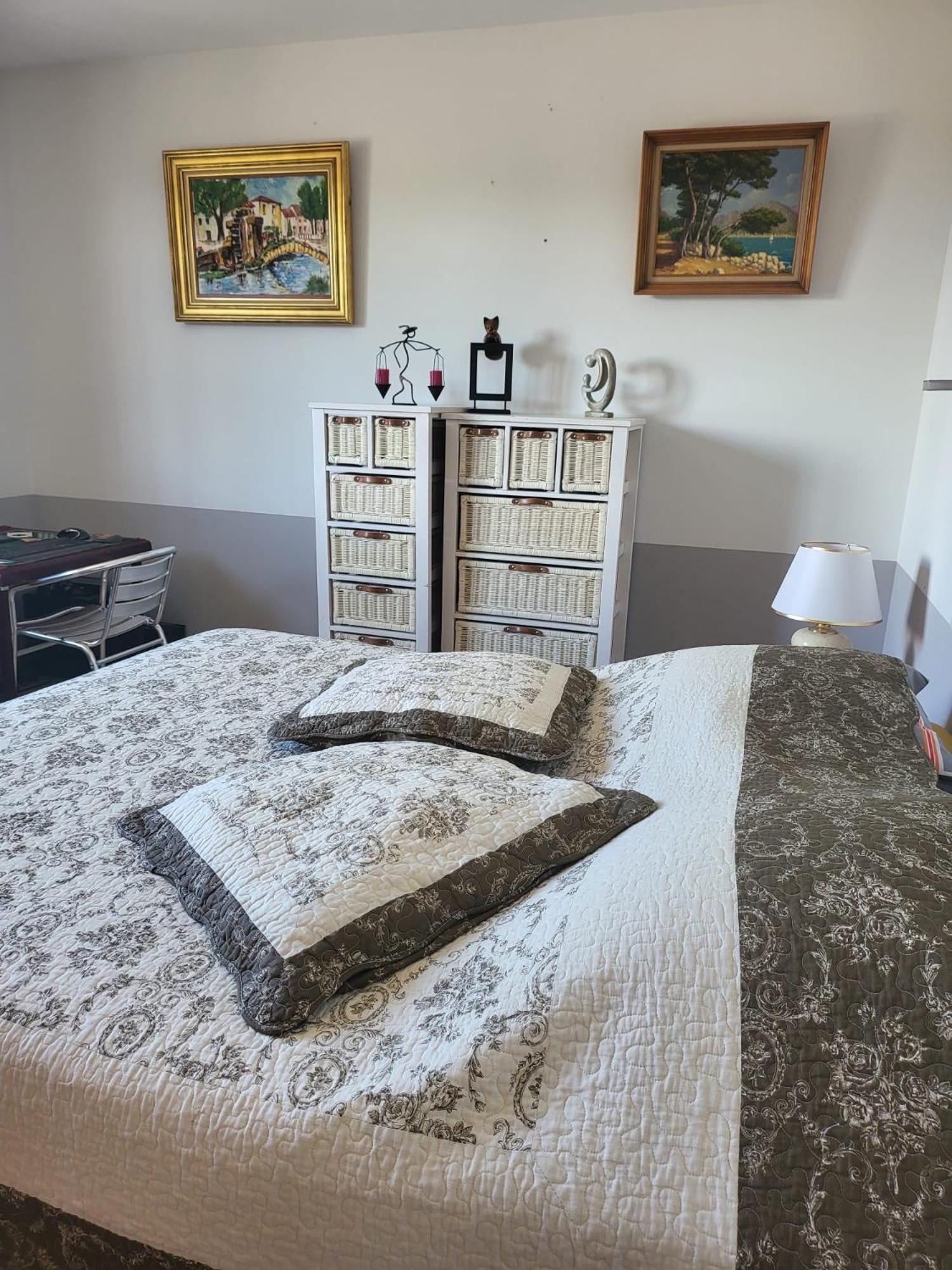 Appartement Standing Bord Sorgue LʼIsle-sur-la-Sorgue Zewnętrze zdjęcie